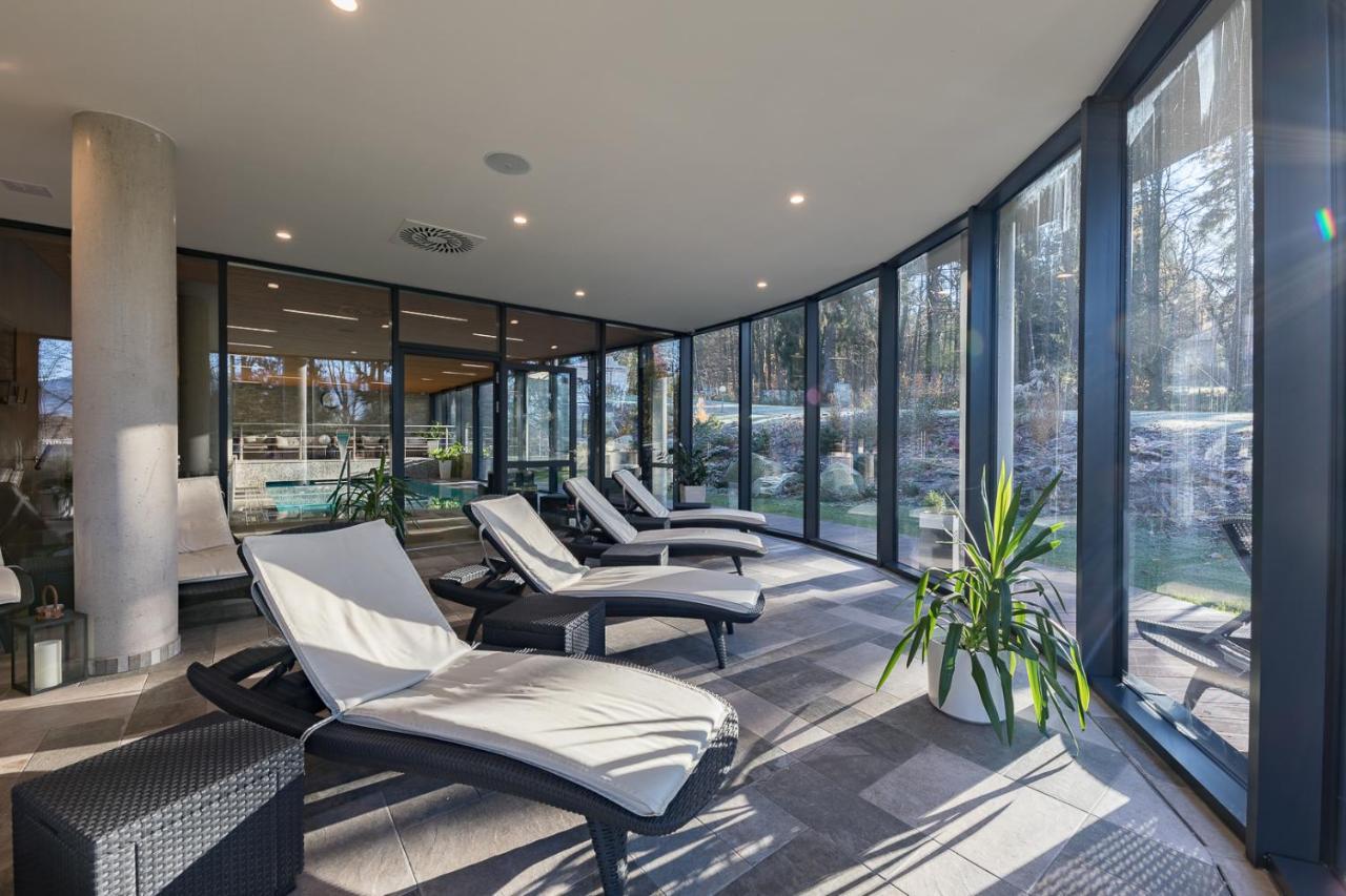 Wellness & Spa Hotel Villa Regenhart Jeseník エクステリア 写真