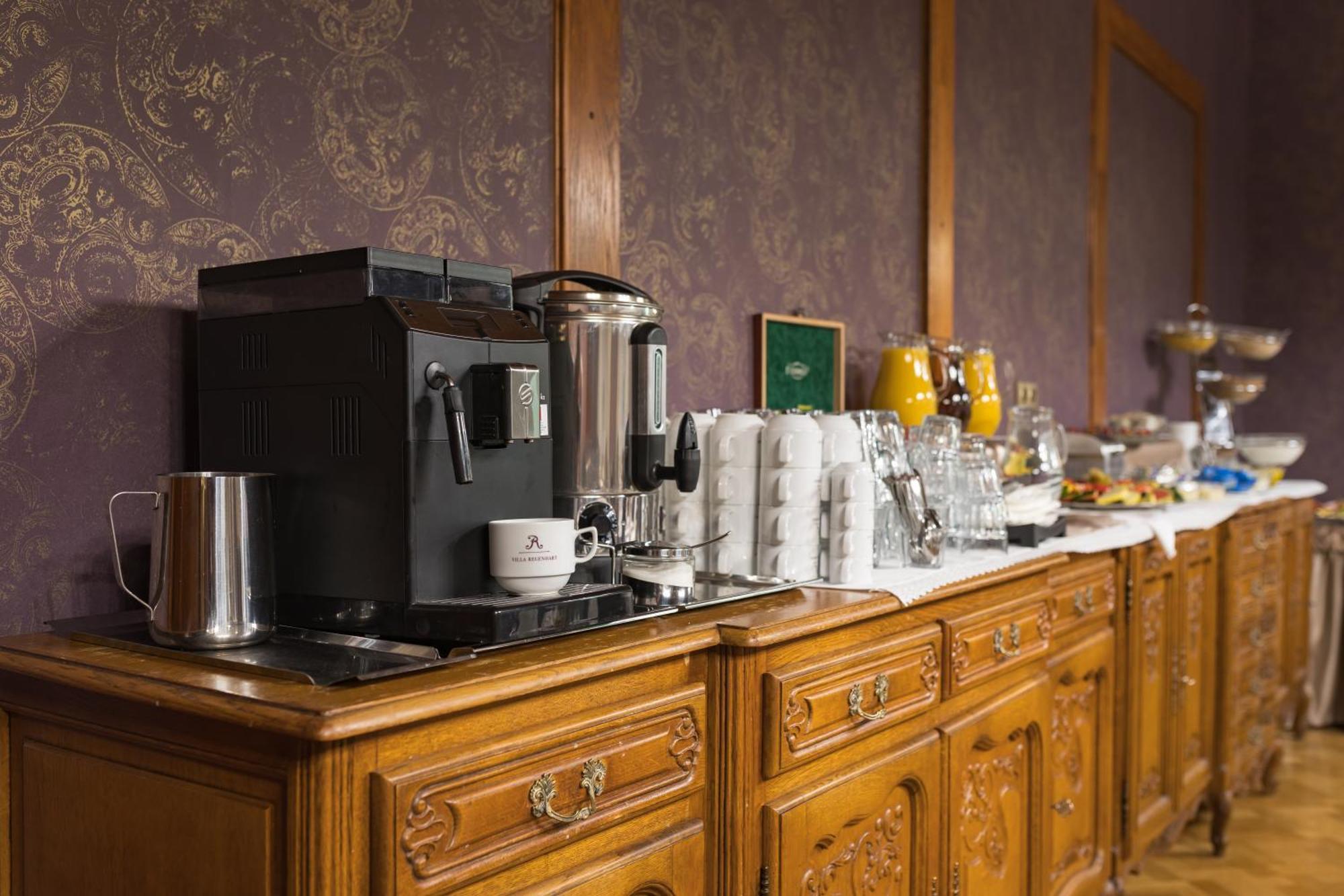 Wellness & Spa Hotel Villa Regenhart Jeseník エクステリア 写真