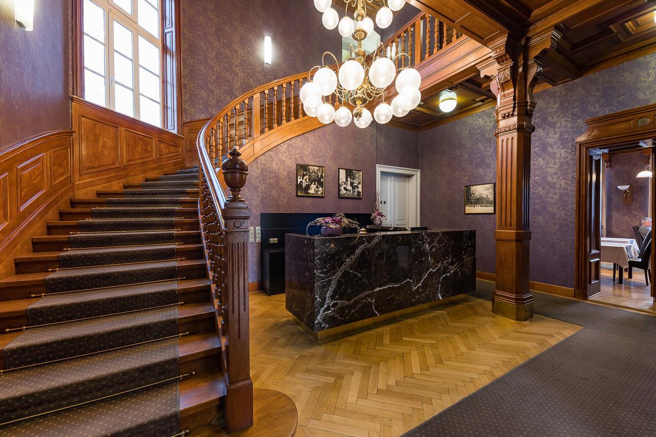 Wellness & Spa Hotel Villa Regenhart Jeseník エクステリア 写真
